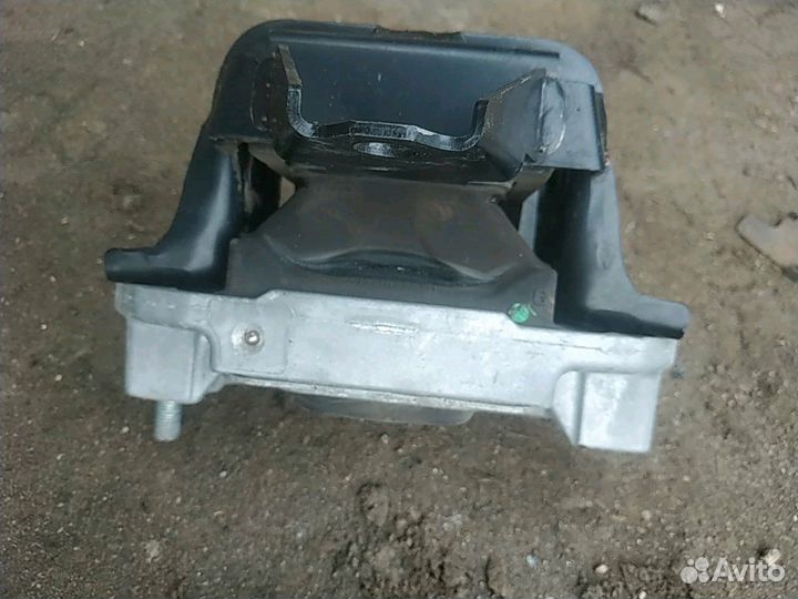 Подушка двигателя mitsubishi outlander 3 2016 год