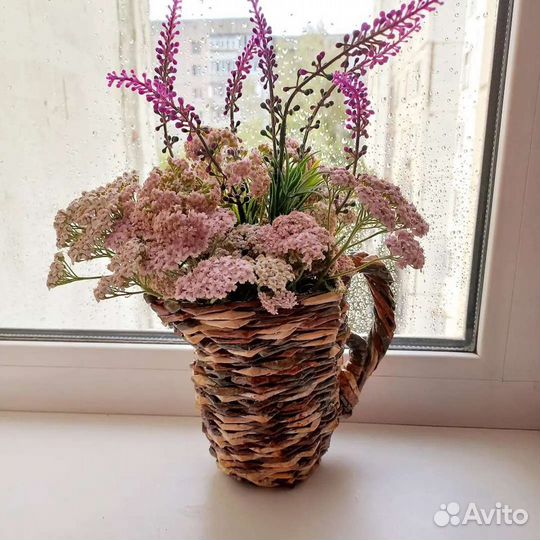 Кувшин из бумажной лозы