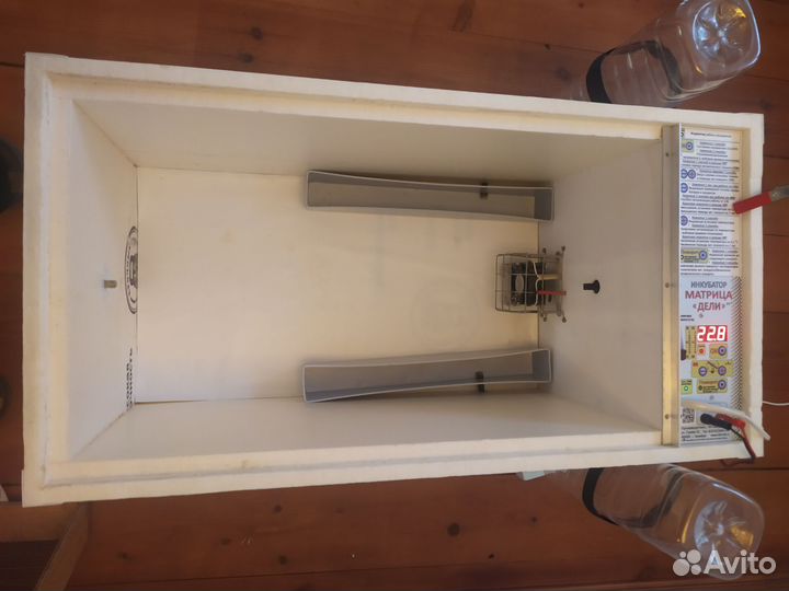 Инкубатор для яиц автоматический бу