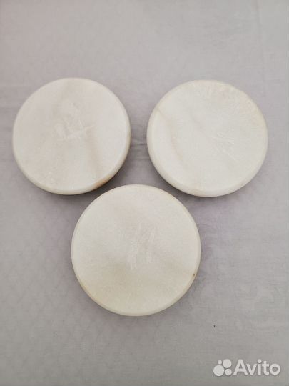 Подставка под ножки рояля