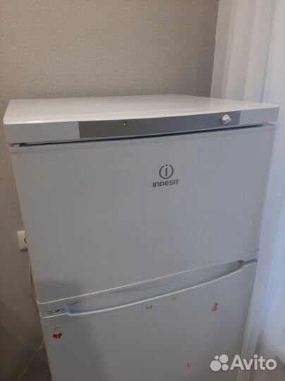 Холодильник Indesit MD 14