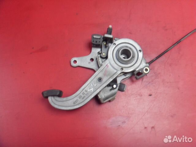 Педаль стояночного тормоза Mercedes S (W220)