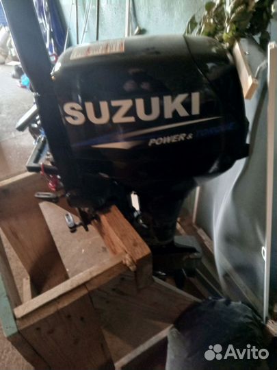 Лодка с мотором