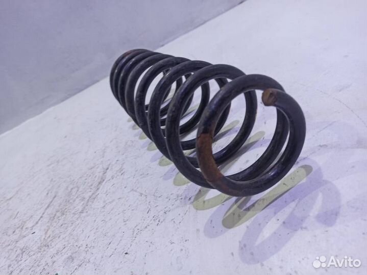 Пружина задняя Тойота