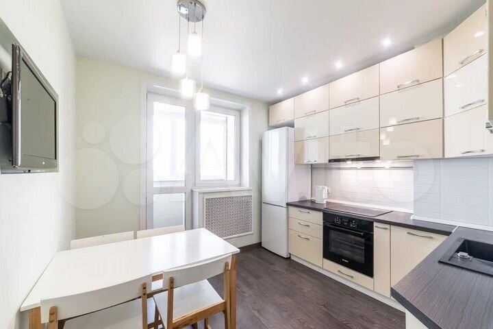 2-к. квартира, 63,7 м², 8/12 эт.