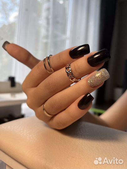 Маникюр, педикюр, наращивание ногтей