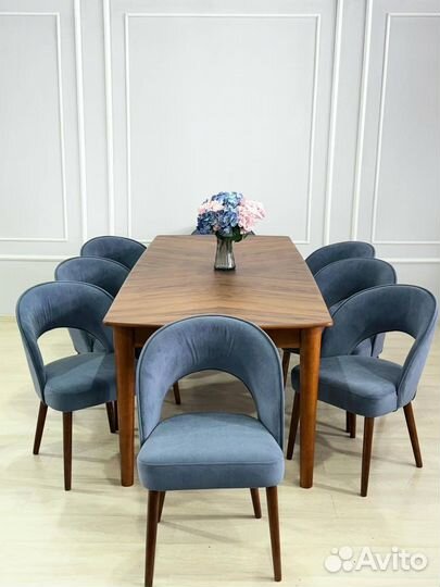 Столы и стулья новые