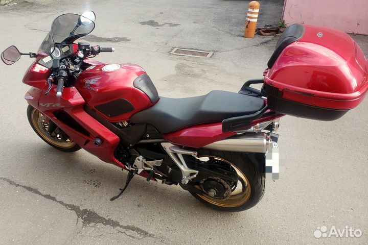Honda VFR800 2011 года