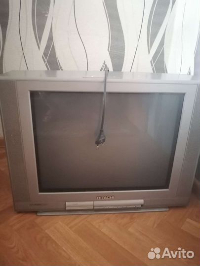 Телевизор hitachi бу