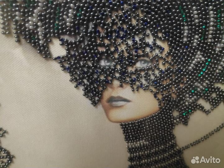Картины для интерьера бисером 44х45