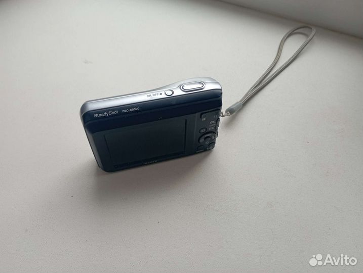 Цифровой фотоаппарат Sony DSC s5000