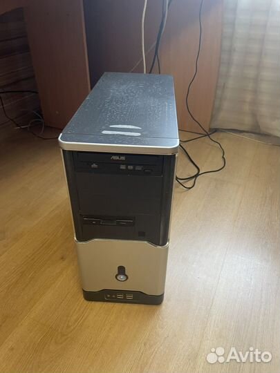 Клавиатура, монитор, калонки, клавиатура