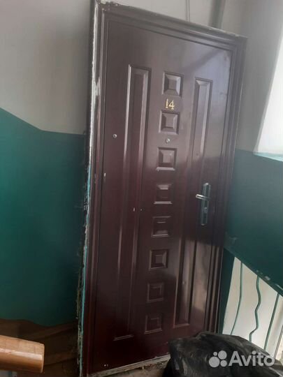 Дверь входная деревянная бу