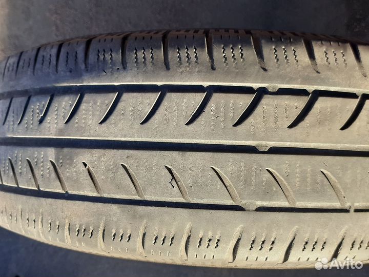 Шины всесезонные R15C 225/70 2 штуки