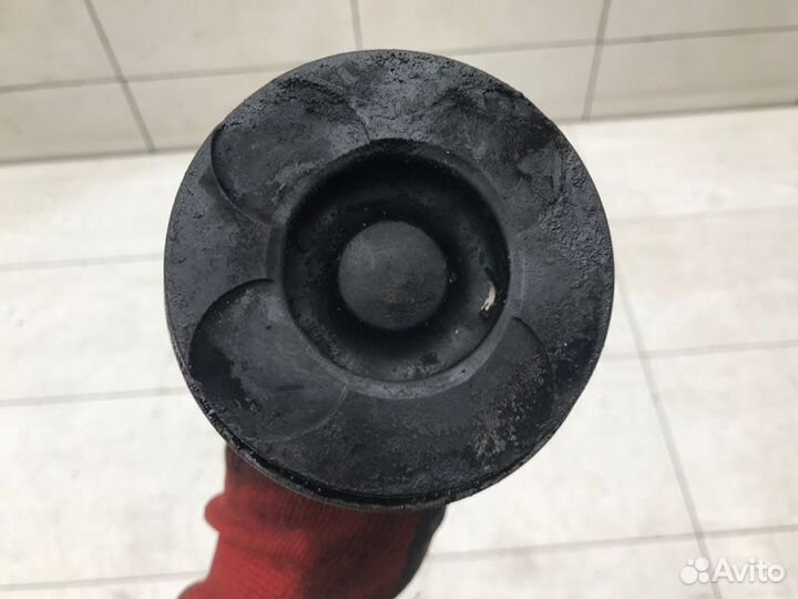 Поршень с шатуном Ssang Yong Rodius 1 D27DT 2005