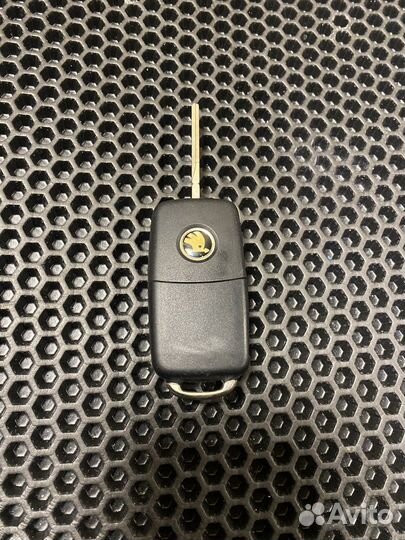 Чип ключ иммобилайзер шкода