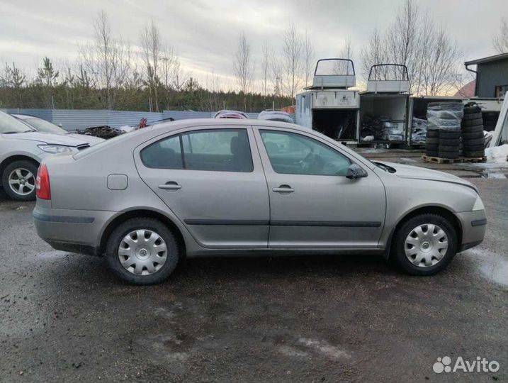 Шкода октавия а5 1.6 бензин МКПП по запчастям