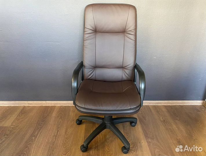 Офисное кресло. Удобное