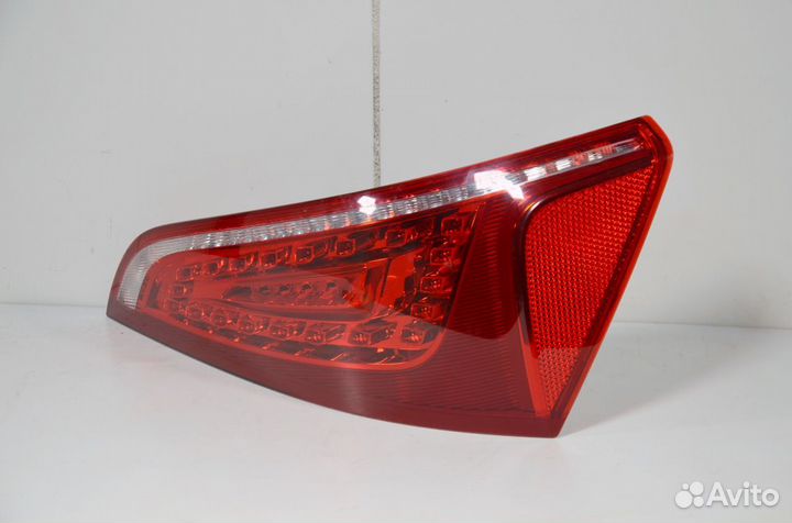 Фонарь правый Audi Q5 8R 2008+