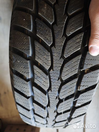 GT Radial Savero WT 235/70 R16 106