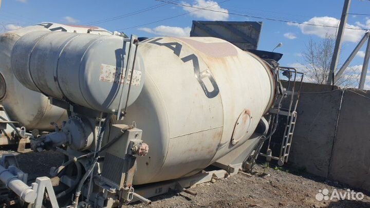 Бетоносмеситель. Scania P094Cb6X4Hz260