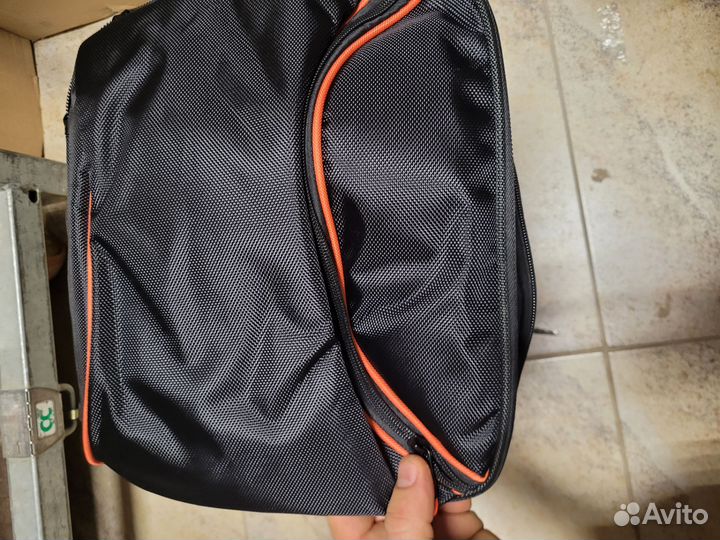 Чехол jbl essential