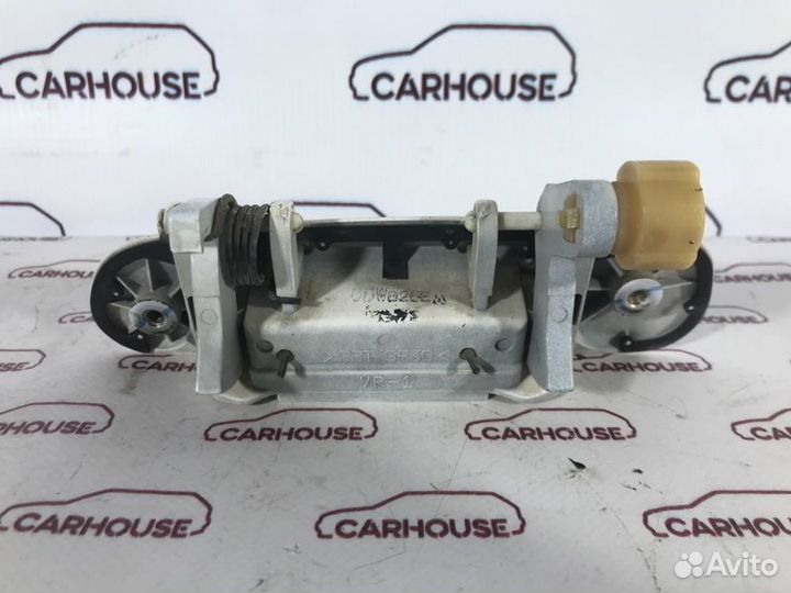 Ручка двери внешняя задняя правая Mazda Familia