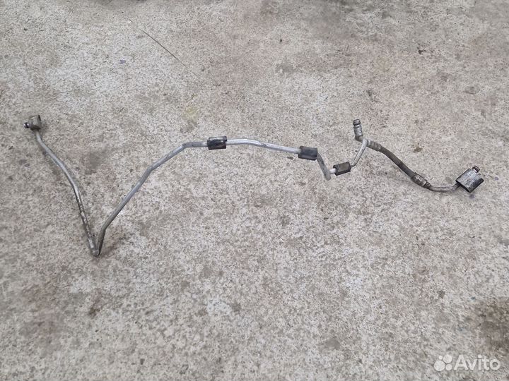 Трубка кондиционера Шкода Октавия А5 1.4