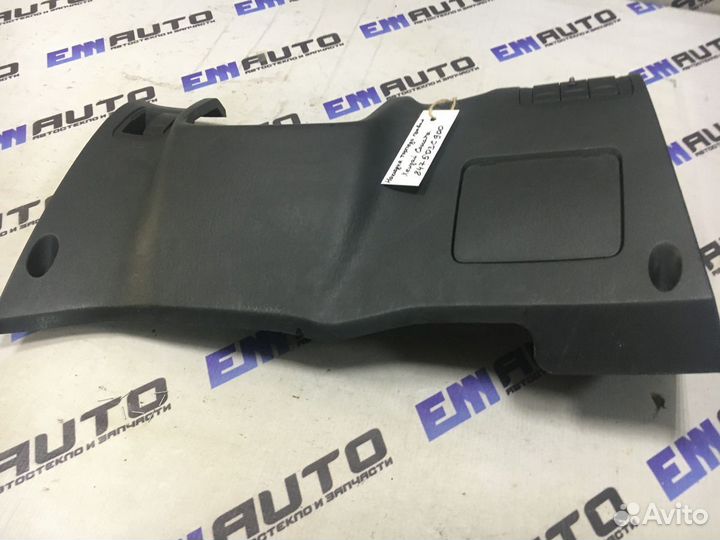 Накладка торпедо правая Хендай Соната