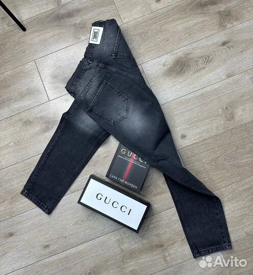 Джинсы burberry для мальчиков