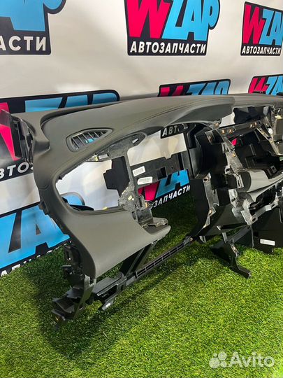 Панель передняя салона (торпедо) Buick Encore GX