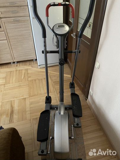 Эллиптический тренажер atemi