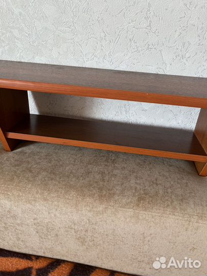 Полочка настенная прямая орех