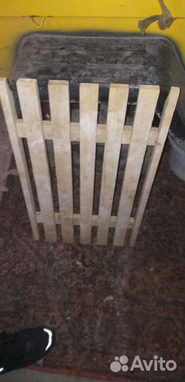 Полка на ванну деревянная