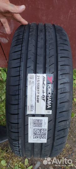 Yokohama BluEarth-GT AE-51 215/55 R17 94W