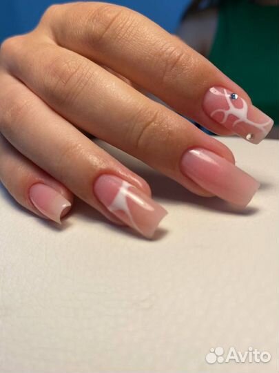 Мастер маникюра