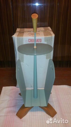 Газетница со столиком