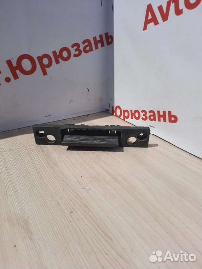 Ручка двери багажника Kia Carens 02-06г.в