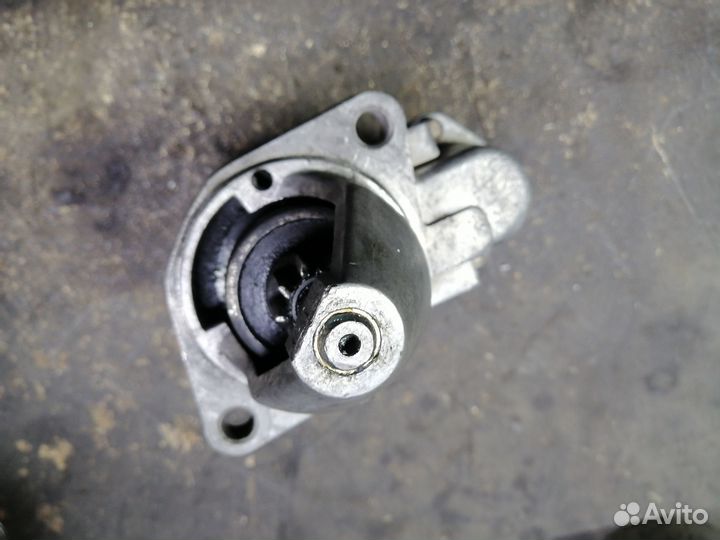 Стартер на 2 болта. ваз 2110, 2111,2112 приора