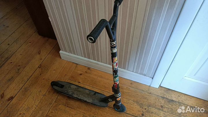 Трюковой самокат