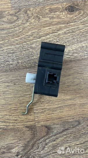 Моторчик заслонки печки Mitsubishi Galant 8 EA