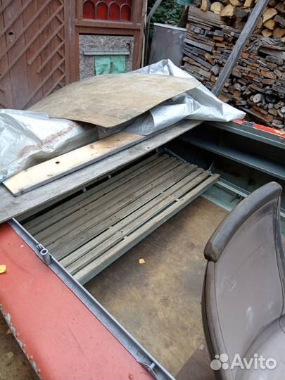 Лодка моторная