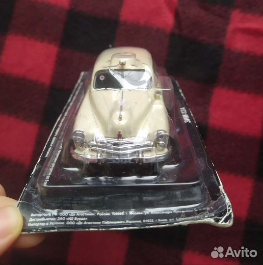 Модели автомобилей скорая помощь 2шт