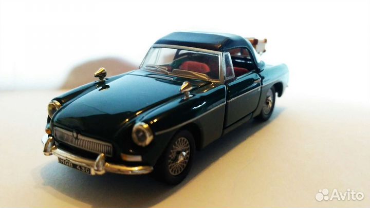 MGB Cabriolet, масштаб 1/43