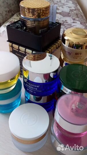 Стеклянные баночки и бутылочки