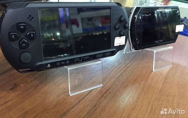 PSP 1008. PSP Go без игр