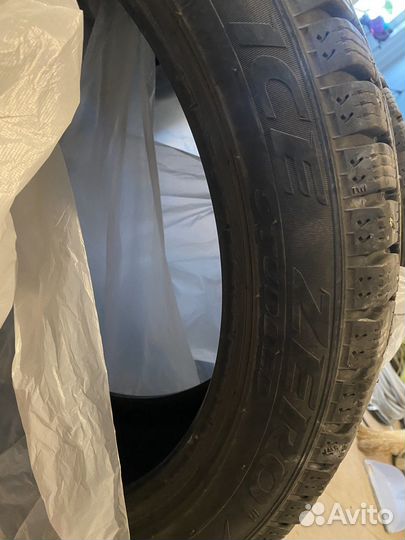 Pirelli Ice Zero 225/45 R19
