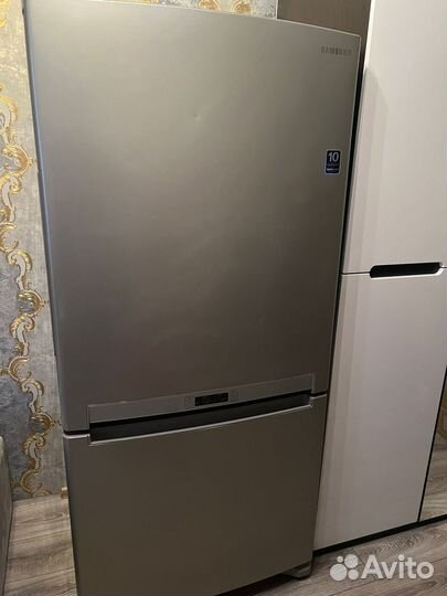 Холодильник samsung