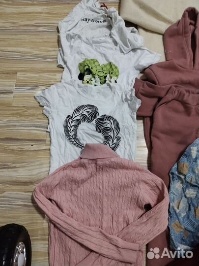 Вещи для девочки 134-140 р