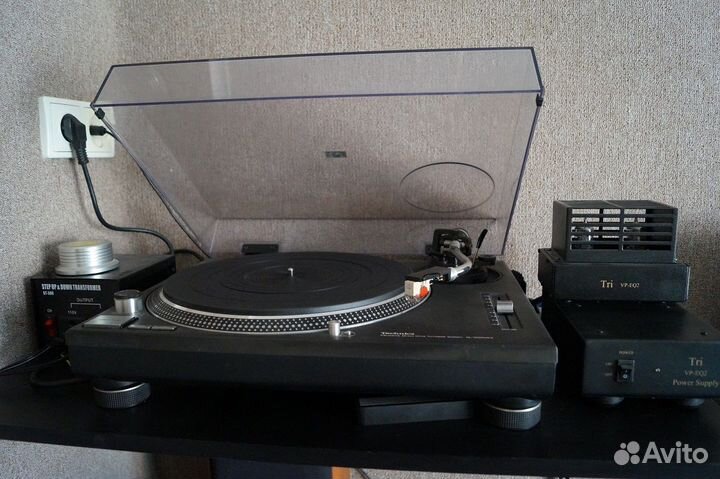 Проигрыватель винила Technics SL-1200MK3